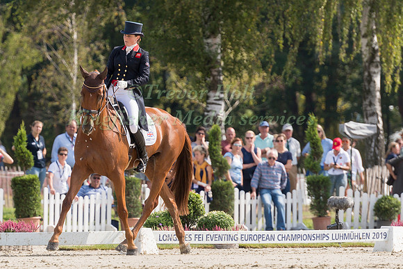 Piggy French (GBR) and Quarrycrest Echo