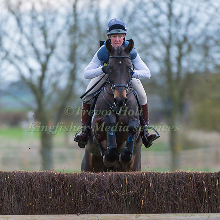 NICOLA WILSON RIDING SHANNONVIEW GLORY