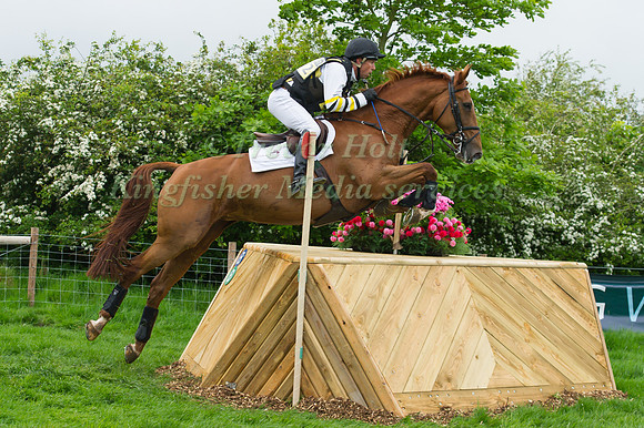 Sam  Griffiths (AUS) riding Gurtera Cher
