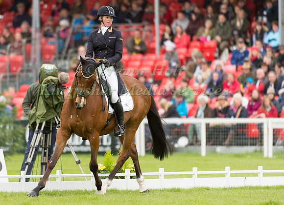 Hannah Bate (GBR) riding Finbury Hill