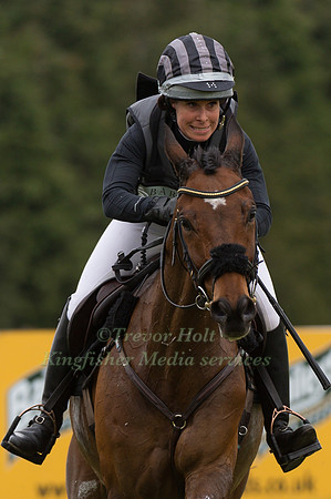 BETTINA  HOY (GER) RIDING SEIGNEUR MEDICOTT