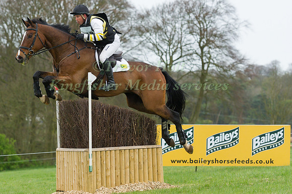 SAM  GRIFFITHS (AUS) RIDING MORNINGTON