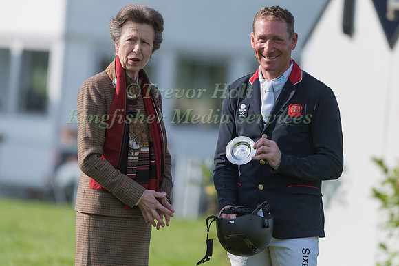 Oliver Townend recieves an Armada Plate from the Princess Royal