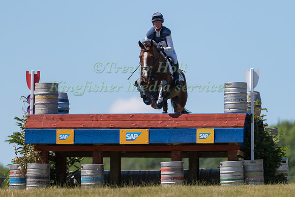 NICOLA WILSON (GBR) AND ONE TWO MANY