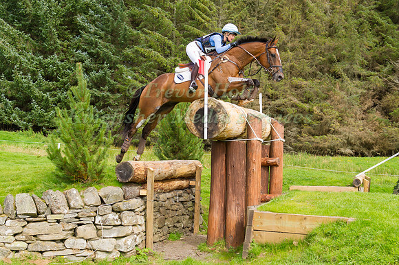 JONELLE  PRICE (NZL) RIDING KINDRED SPIRIT IV