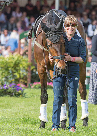 Sarah Charnley with Lordships Graffalo at the prize giving of th