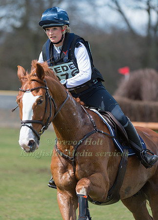 Pia  Munker (GER) riding Louis M