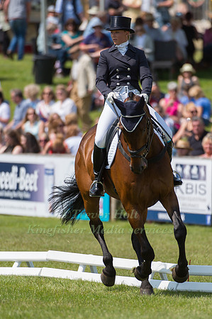 Dani Evans (GBR) riding Raphael II