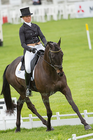 Aoife Clark (IRL) riding Vaguely North