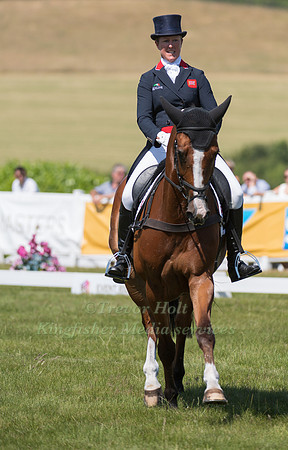 NICOLA WILSON (GBR) AND ONE TWO MANY