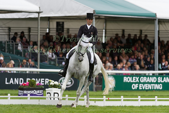 Jonathan Paget (NZL) and  Shady Grey