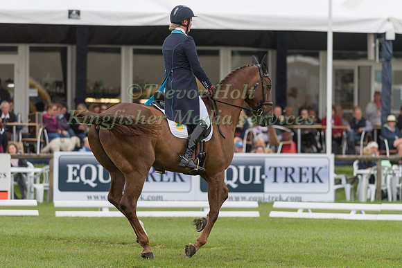 SARAH HOLMES (GBR) AND LOWHILL CLOVER