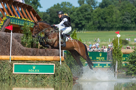 INGRID KLIMKE AND EQUISTROS SIENA JUST DO IT