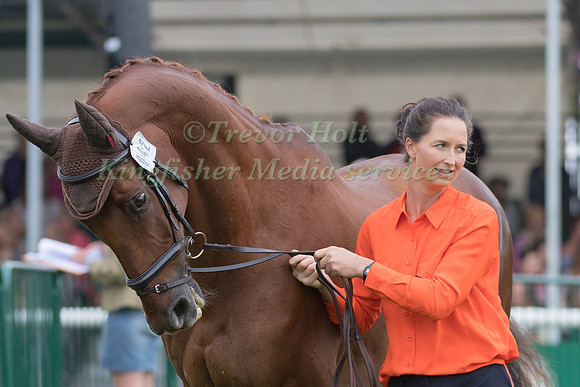 Hollie Swain (NZL) and Solo