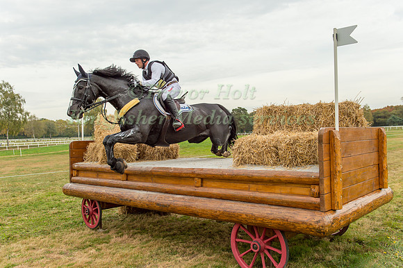 Michael Jung of Germany riding Halunke FBW