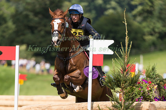 SARA BURDESS (GBR) RIDING REEVA