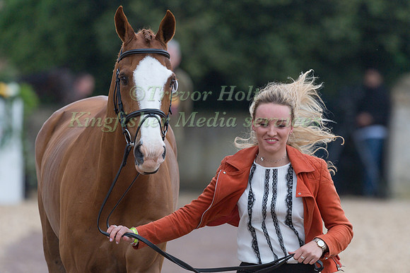 Emily King (GBR) and  Dargun