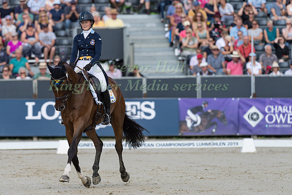 Malin Josefsson (SWE) and Golden Midnight