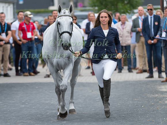 CAROLINE MARTIN (USA) AND ISLANDWOOD CAPTAIN JACK