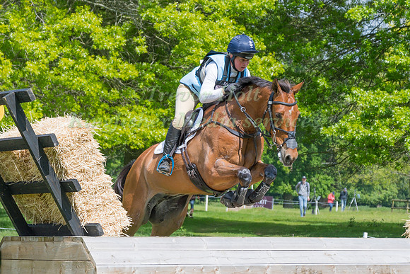 KITTY KING (GBR) AND MHS FERNHILL FINALE