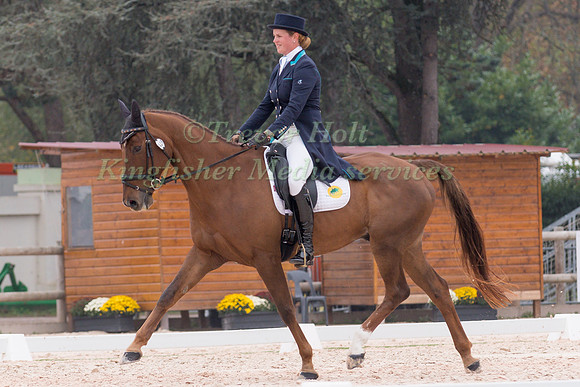 SARAH HOLMES (GBR) AND LOWHILL CLOVER
