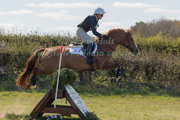 FLORA HARRIS RIDING CLASS SPEC