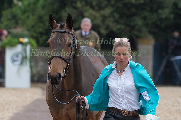 Izzy Taylor (GBR) and  Call Me Maggie May