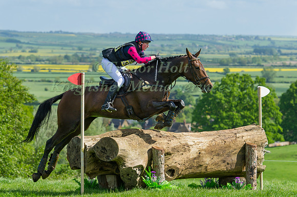 Isabella Castle (GBR) riding Trelotte