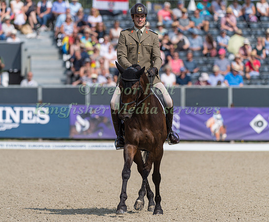 Giovanni Ugolotti (ITA) and Note Worthy