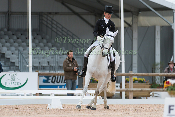 Lucy Jackson of New Zealand riding Mercury Bay