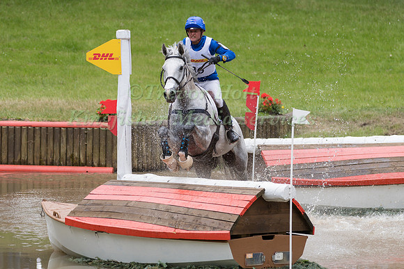 NICOLAS WETTSTEIN (ECU) AND MEYER'S HAPPY