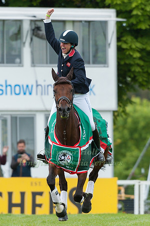Piggy French (GBR) and  Vanir Kamira