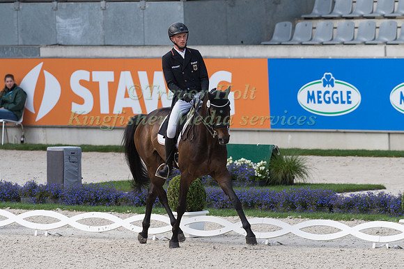 ARNE BERGENDAHL AND CHECKOVICH