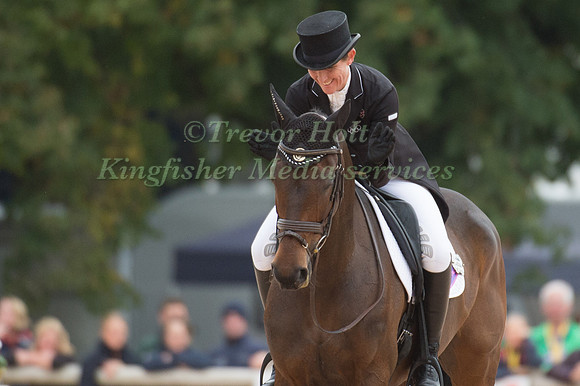 Caroline Powell (NZL) riding Spice Sensation