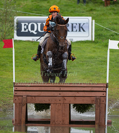 CAZ MOSLEY (GBR) RIDING CLASSY TOUCH