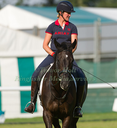 Nicola Wilson and Opposition Buzz