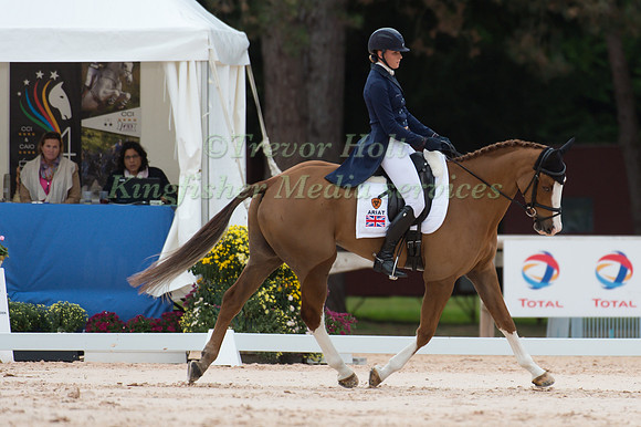Emily King of Great Britain riding Dargun