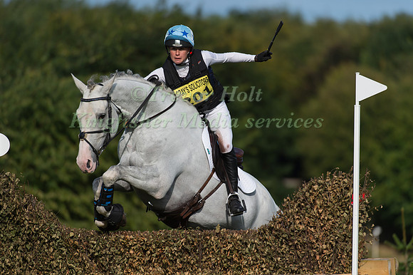 Georgia Dukes riding Shannondale Jester