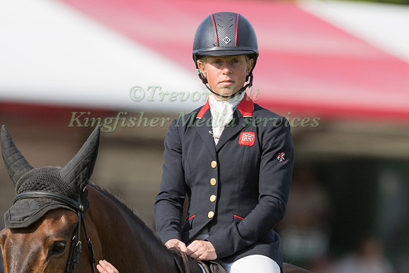 Rosalind Canter (GBR) and Lordships Graffalo at the prize giving