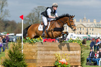 ANGUS SMALES  RIDING  MASTER CRISP
