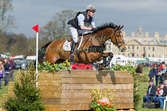 ANGUS SMALES  RIDING  MASTER CRISP