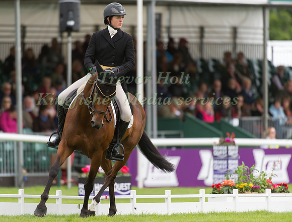 Abigail K Walters (GBR) and  Perfick Miss Amber