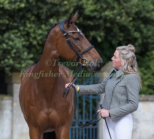 Ellen Cameron (GBR) and  Hanleen Crown Jewels