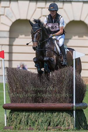 PETER  THOMSEN (GER) AND SIR BOGGLES