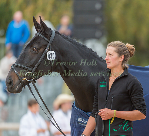 Lynn Swift and Annie Clover at the Four Star prize giving ceremony of the 2016 Etoiles de Pau