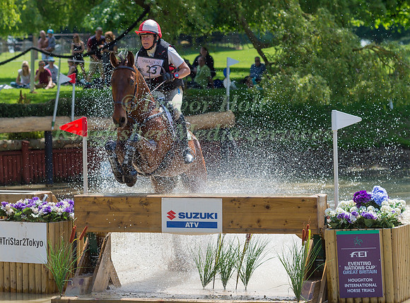 EMILY LOCHORE (GBR) AND HEXMALEYS HAYDAY