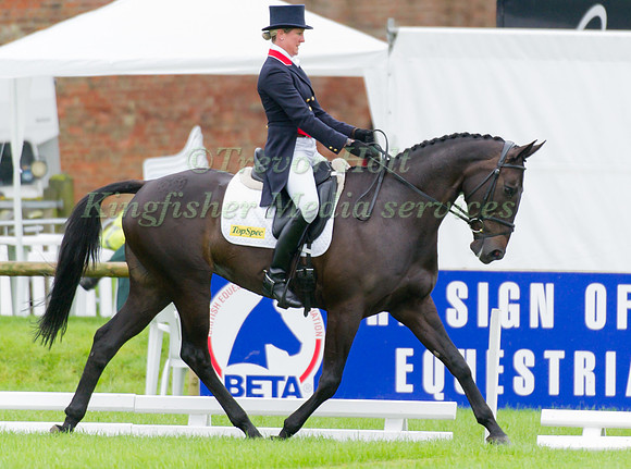Nicola Wilson and Annie Clover