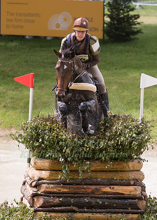 LAURA  HOOGEVEEN (NED) AND QUIBUS