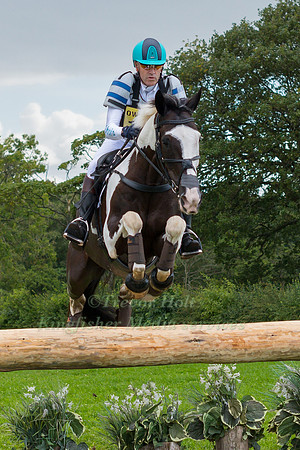 ANDREW  HOY (AUS) AND RIGHT TO PLAYS JACK SPARROW