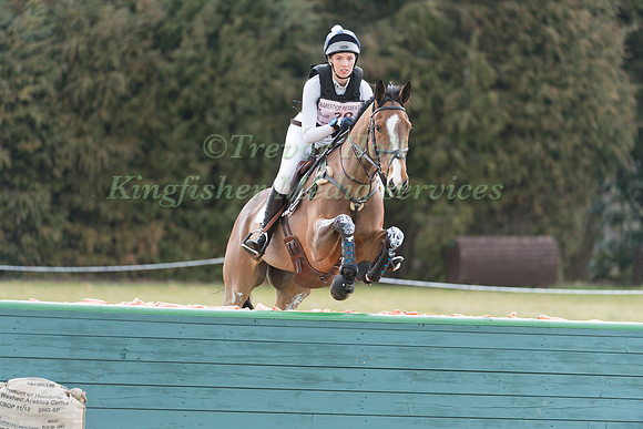 LUCY VARLEY (GBR) RIDING MASTER TRUMP